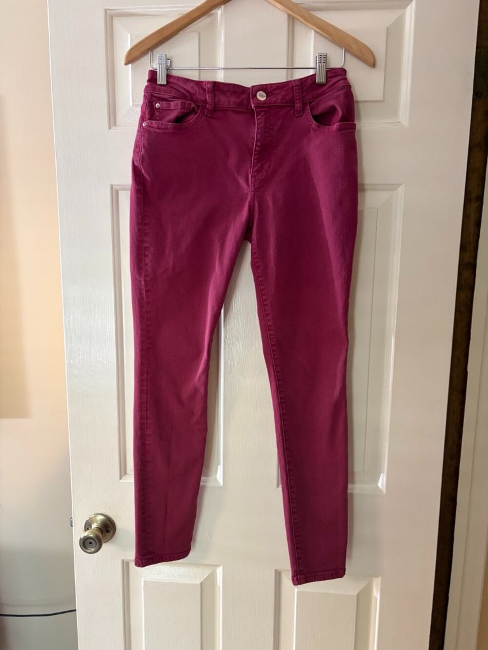 Warp + Weft JFK NYC Skinny Jeans Sangria (color) Size 6 Stretch Mid Rise